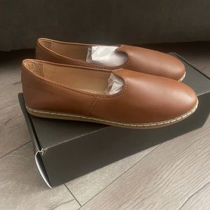 Charix women’s flats size 8.5